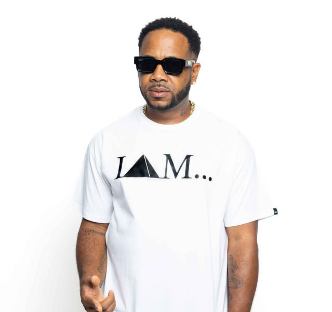 logo Tee - White / Black